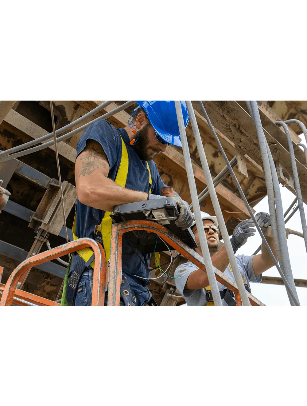 Bullhead Safety™ Head Protection White Unvented Cap Style Hard Hat With Six-Point Ratchet Suspension - HH-C2-W